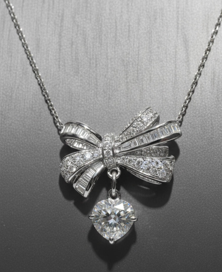 Royal bow necklace, Silver